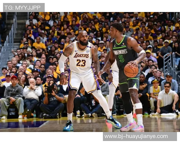 2016年NBA季后赛雷霆与勇士第六场激战回顾与分析